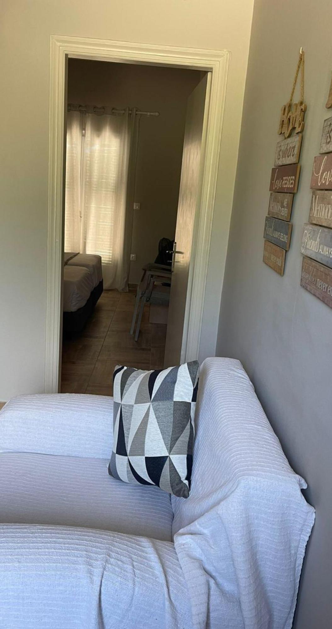 Georgia'S Apartments, Ipsos Corfu Esterno foto