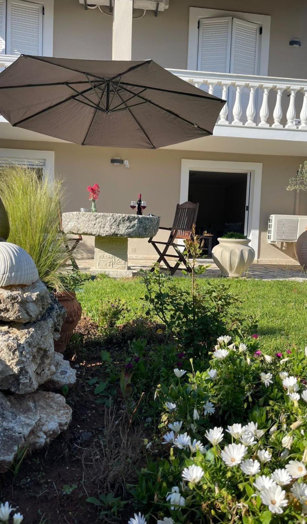 Georgia'S Apartments, Ipsos Corfu Esterno foto